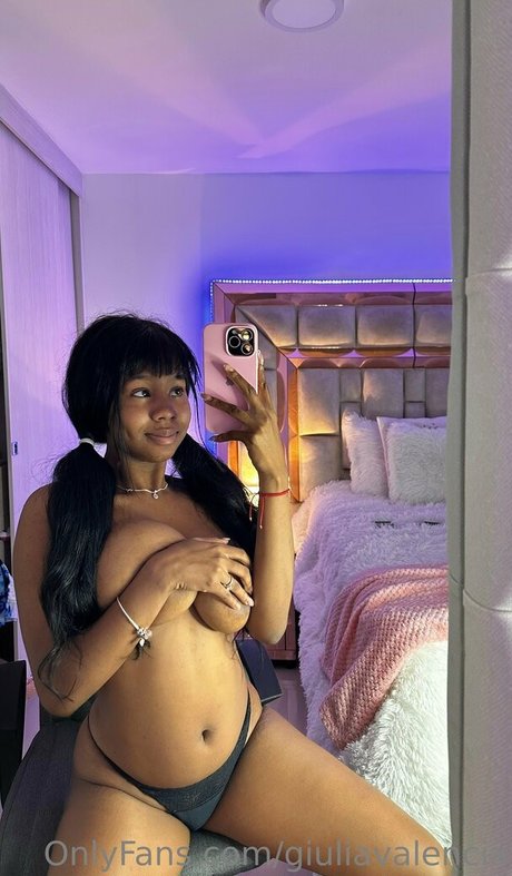 Giuliavalencia hübsche sex galerie