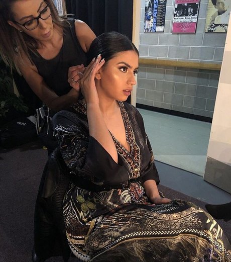 Mays Benatti xxx pornografische bilder