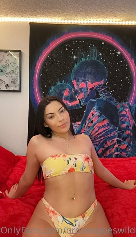 brookegoeswild kunst nacktheit archiv