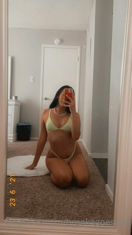 brookegoeswild schöne erotische fotos