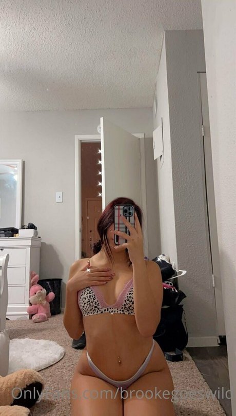 brookegoeswild top nackten archiv