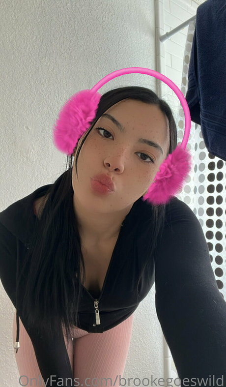 brookegoeswild top hübsche archiv