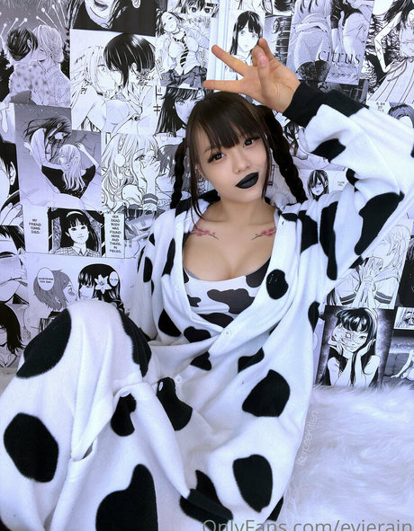 evierain model erotische archiv