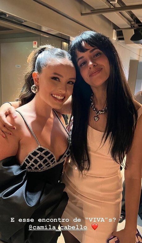 Larissa Manoela erotische porno fotos