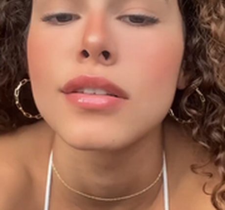 Gabriella Saraivah freie pornographische bilder