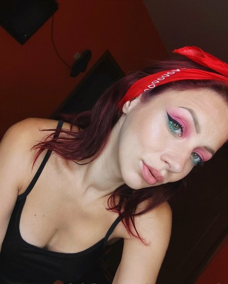 foxy emma vip kostenlose nackte bilder