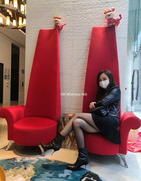 HK Mistress Niti xxx porno bilder