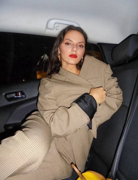 Dafne Keen kunst top foto