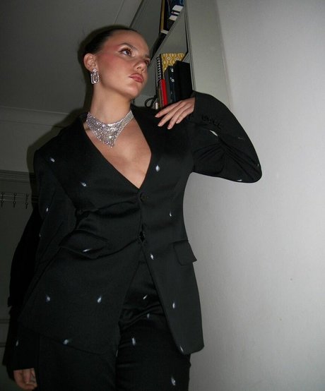 Dafne Keen kostenlose pornographische galerien