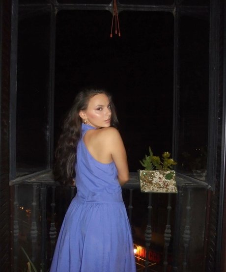 Dafne Keen heiße nacktheit foto