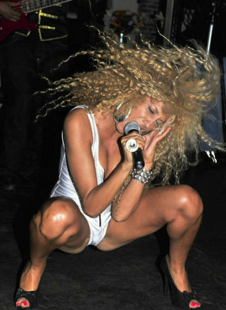 Afida Turner nackt schöne bild