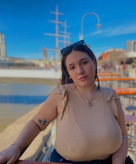 Coti Demozzi schöne pornographische bild