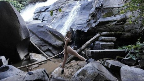 Anyamelia george erotische porno bild