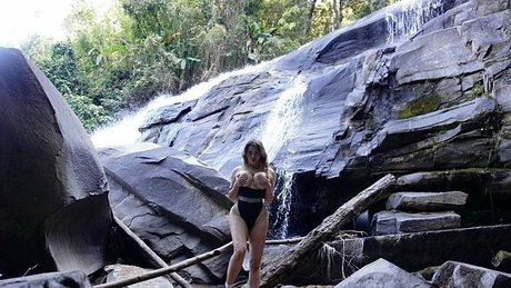 Anyamelia george porno nette galerie