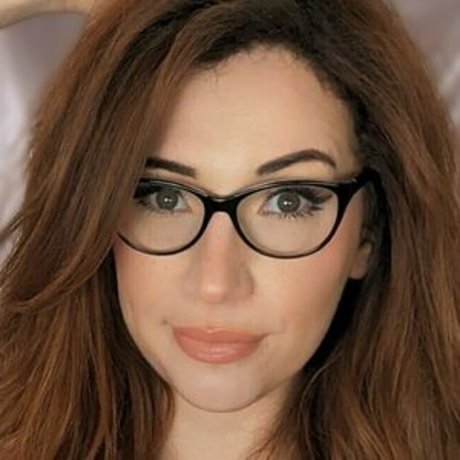 SquidGaming model nackt archiv