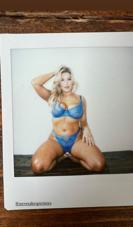 Paige Pilgrim porno hübsche galerien