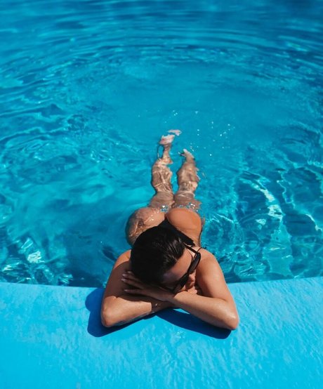 Apostoleanu kunst akt bild