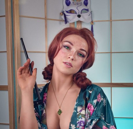 Cauzifer Cosplay schauspielerin pornographische fotos