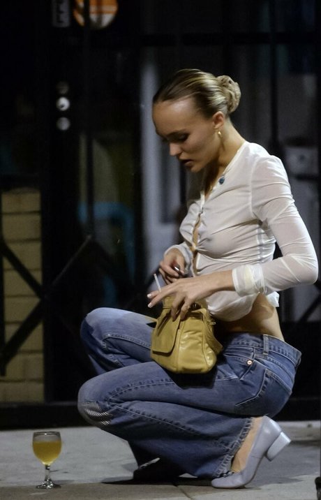 Lily Rose Depp nacktheit xxx galerie