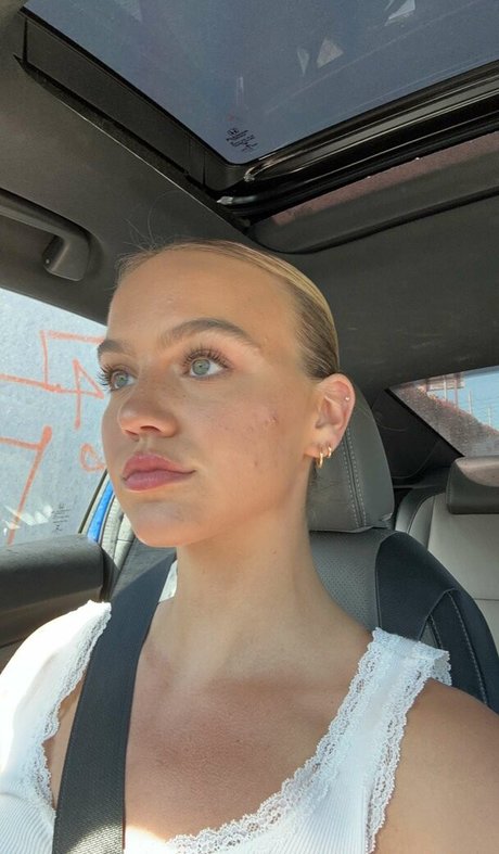 Emma Brooks erwachsene exklusive galerien