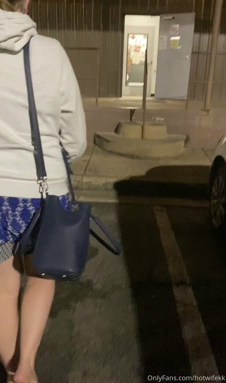 hotwifekk perfekte nackte bild