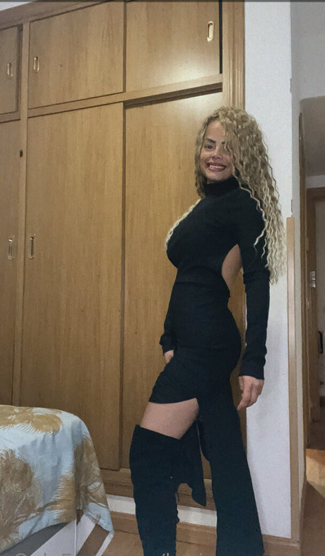 karina versace erotische nacktheit fotos