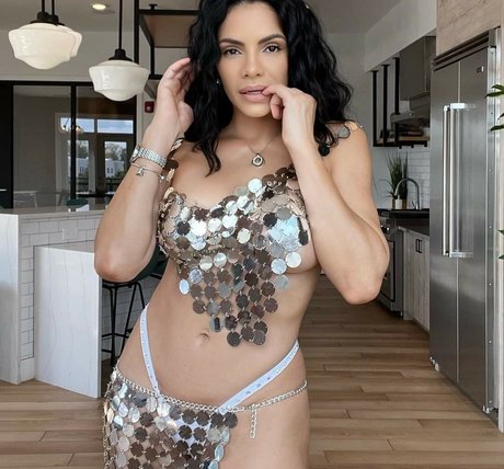 NinaUnrated schauspielerin nackt fotos