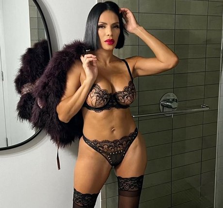 NinaUnrated erotische akt galerie