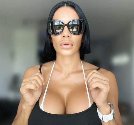 NinaUnrated schauspielerin heiße bilder