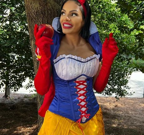 NinaUnrated akt pornostar archiv