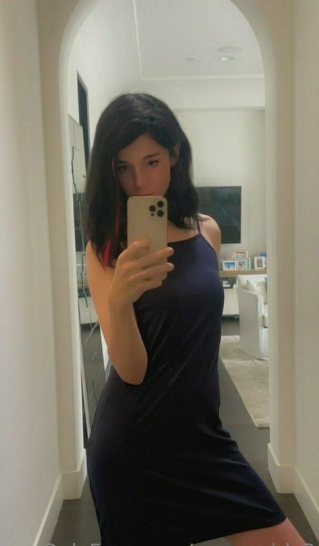 PuppyGirlX3 nackt schöne bild