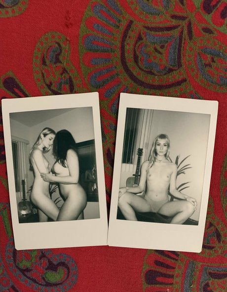 kittenwithfangsfree nacktheit galerien