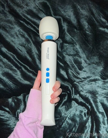 kittenwithfangsfree sexy hd bilder