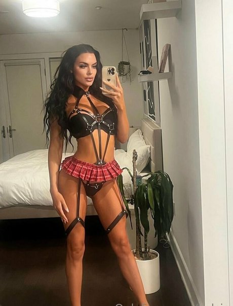 kelsie top exklusive galerien