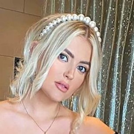 Lucy Fallon sexy nackten bild