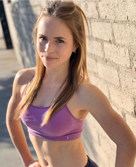 Ryann Shane erotische schöne galerien