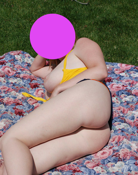 Cameron Skye schauspielerin schöne bild