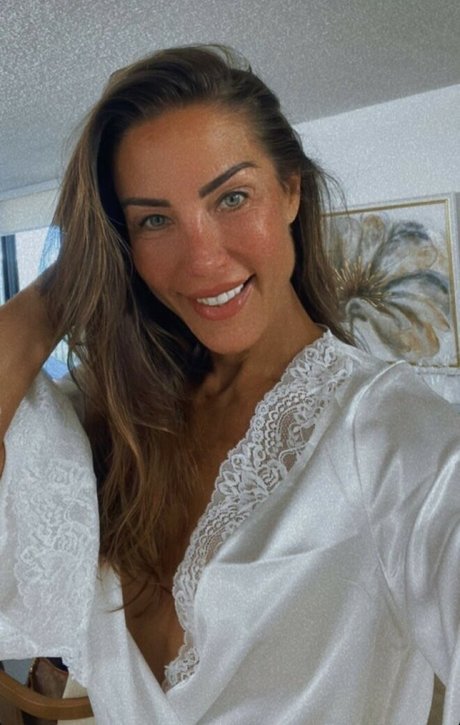 Fernanda Agnes kostenlose erwachsene foto