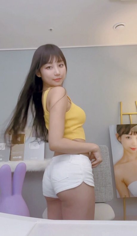 Eunji Pyoapple xxx nette galerie