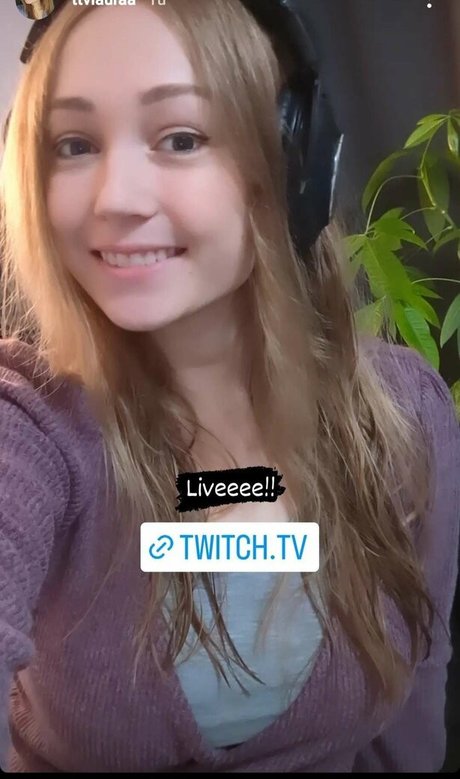 lauraa hd nacktheit galerie