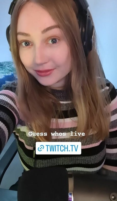 lauraa beste sexy bild