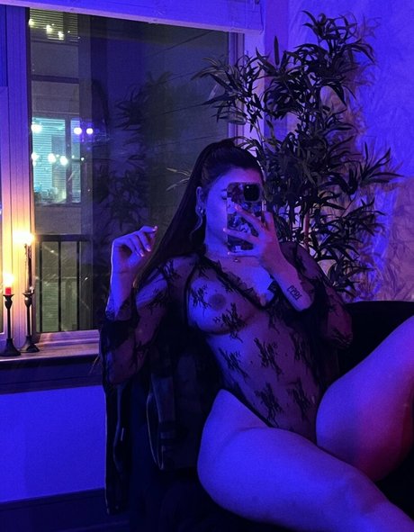 Nisuhhh nacktheit pornostar fotos