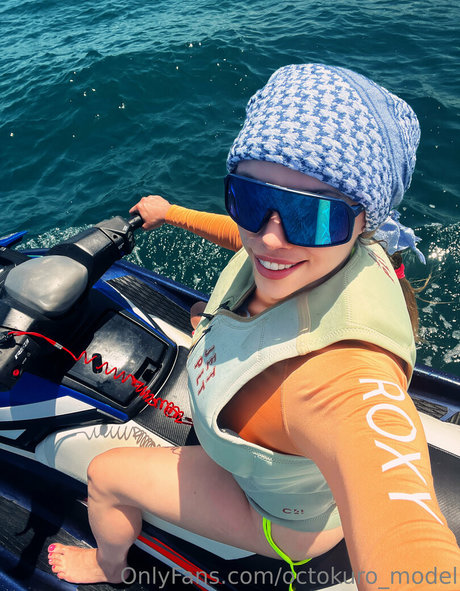 octokuro model perfekte nacktheit bild