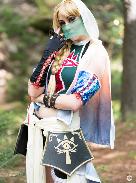 CrystAAHHL hübsche erwachsene foto