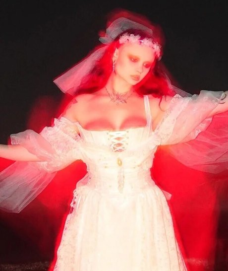 Zheani Sparkes exklusive schöne bild