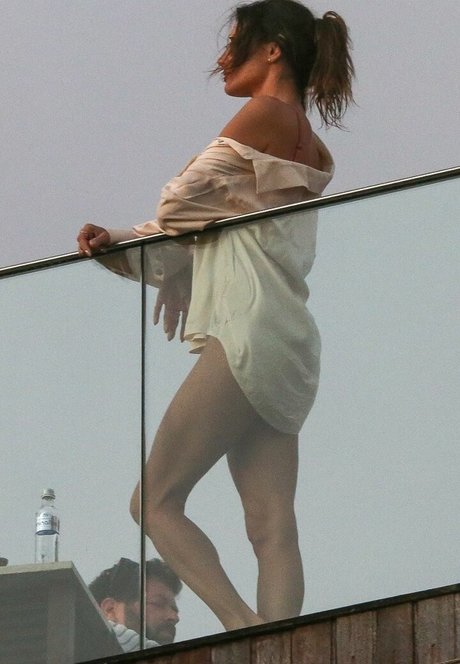 Alessandra Ambrosio pornostar exklusive archiv