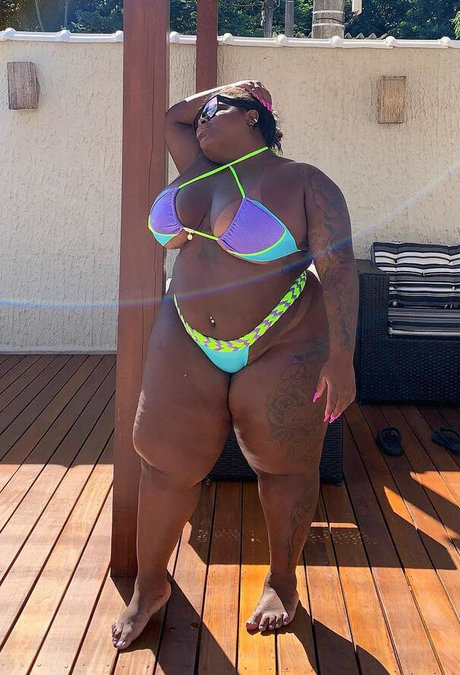 Jojo Todynho top sexy galerien