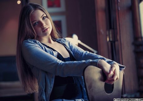 Lana Lea hübsche sexy galerie