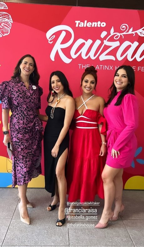 Isabella Gomez porno freie bild