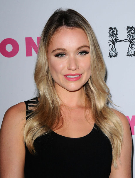 Katrina Bowden xxx top fotos